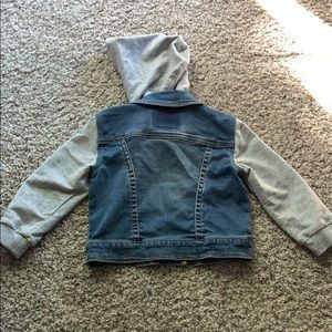 Levi's Jackets & Coats - Levi’s toddler jean jacket with sweatshirt sleeves Levi's Jackets & Coats - Levi’s toddler jean jacket with sweatshirt sleeves